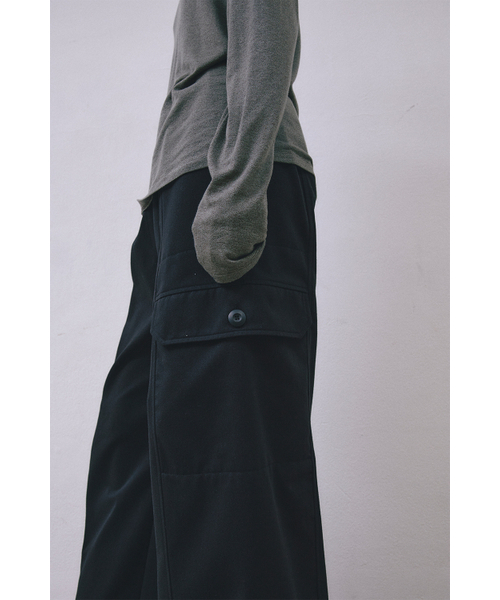 MIDNLOW(ミッドアンドロー)の「Big Pocket Wide Pants (Black)(その他パンツ・レディース・その他・FREE)」の4枚目の写真