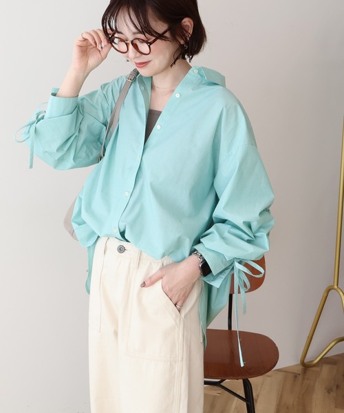 AMERICAN HOLIC（アメリカンホリック）の「【WEB限定】イージーケアバックギャザーリボンシャツ（シャツ/ブラウス・レディース・グリーン系その他3/ピンク系その他/ブルー系その他7/イエロー系その他2・M/L）」の2枚目の写真