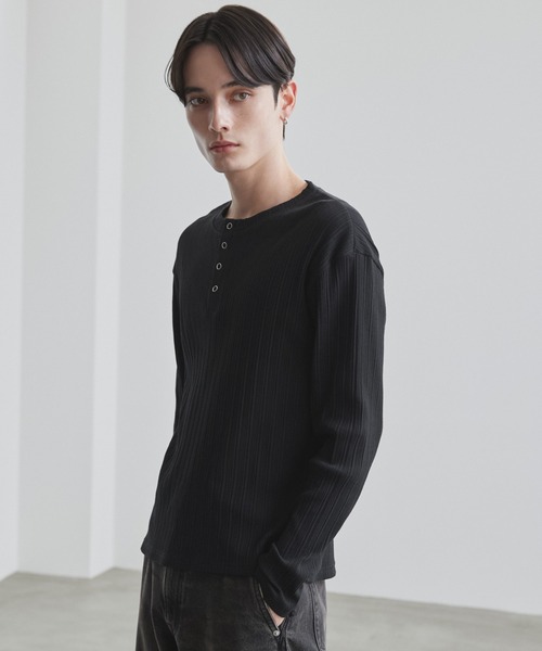 LUENNA（ルエナ）の「【LUENNA】Panel Rib Henley Neck Long Sleeve T-Shirt / パネルリブ ヘンリーネック ロンT（Tシャツ/カットソー・メンズ・ブラック/グレー・S/L/M）」の4枚目の写真