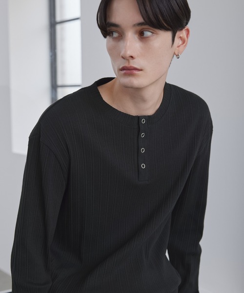 LUENNA（ルエナ）の「【LUENNA】Panel Rib Henley Neck Long Sleeve T-Shirt / パネルリブ ヘンリーネック ロンT（Tシャツ/カットソー・メンズ・ブラック/グレー・S/L/M）」の19枚目の写真