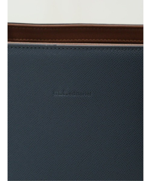 m.f.editorial（エムエフエディトリアル）の「【A4対応】m.f.エディトリアル メンズ 型押し トートバッグ（トートバッグ・メンズ・ネイビー/ブラック・FREE）」の8枚目の写真