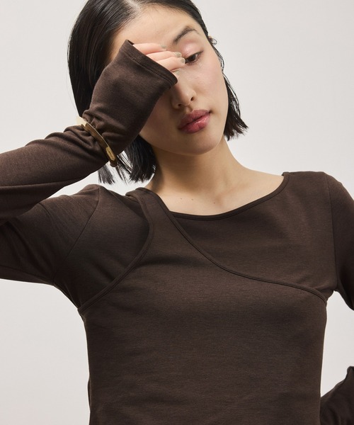 ADAM ET ROPE'（アダムエロペ）の「ワンショルダートップス（Tシャツ/カットソー・レディース・レッド系その他2/オフホワイト/ダークブラウン・FREE）」の17枚目の写真