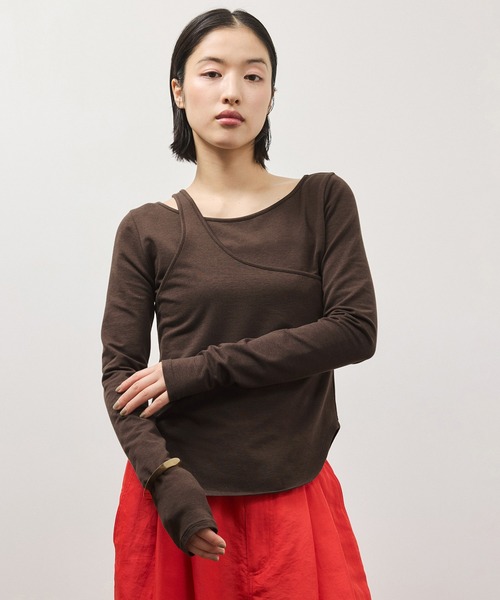 ADAM ET ROPE'（アダムエロペ）の「ワンショルダートップス（Tシャツ/カットソー・レディース・レッド系その他2/オフホワイト/ダークブラウン・FREE）」の19枚目の写真