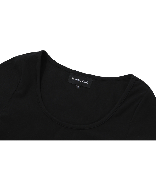 WOOALONG(ウアロン)の「Signature U-neck T-shirts - BLACK(Tシャツ/カットソー・レディース・ブラック・S/M)」の4枚目の写真