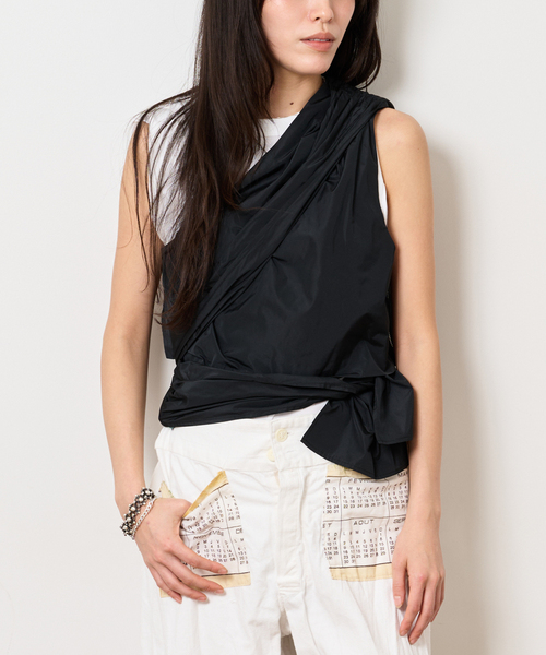 Bonum（ボナム）の「ONE SHOULDER TAFFETA ブラウス（シャツ/ブラウス・レディース・ブラック・FREE）」の7枚目の写真