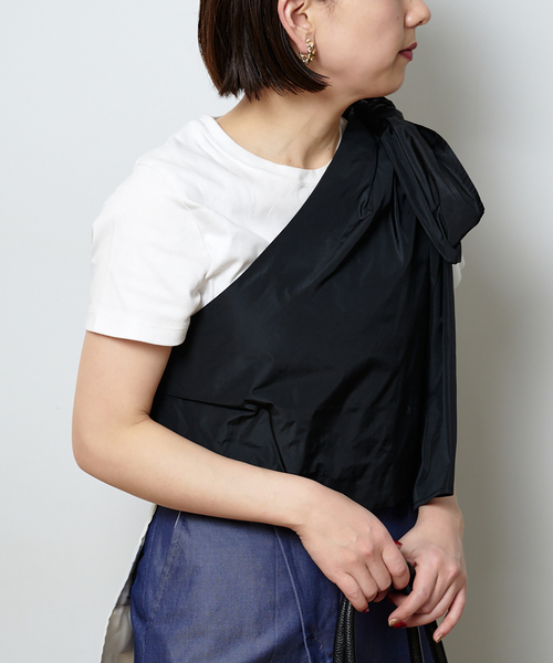 Bonum（ボナム）の「ONE SHOULDER TAFFETA ブラウス（シャツ/ブラウス・レディース・ブラック・FREE）」の16枚目の写真