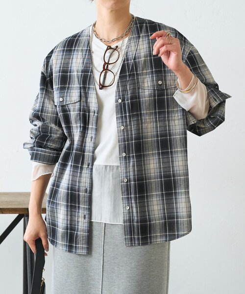 Jena espace merveilleux(ジェナ エスパスメルヴェイユ)の「【大人カジュアルに決まる】チェックダブルVシャツ(シャツ/ブラウス・レディース・ネイビー/イエロー・FREE)」の8枚目の写真