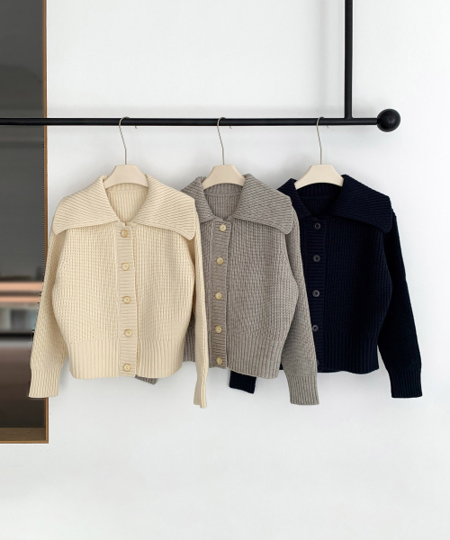 VASCARA(バスカラ)の「Bold Burton Big Collar Knit Cardigan (3colors)(カーディガン/ボレロ・レディース・グレー/アイボリー/ネイビー・FREE)」の6枚目の写真