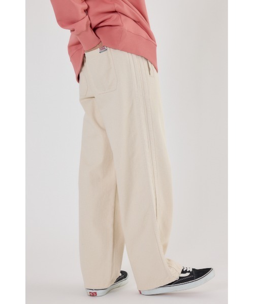 RODEO CROWNS WIDE BOWL（ロデオクラウンズワイドボウル）の「デニムトラックパンツ（デニムパンツ・メンズ・ブラック/アイボリー/ライトブルー・MEDIUM/LARGE）」の7枚目の写真