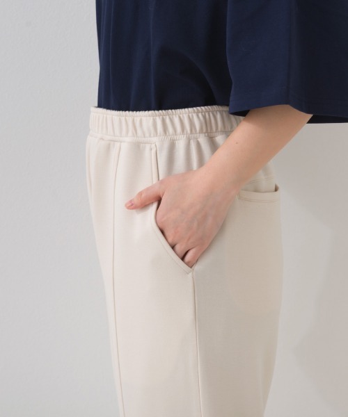 OMNES(オムネス)の「ソフトポンチフロントスリットパンツ 花粉リリース付(その他パンツ・レディース・ブラック/ベージュ・FREE)」の7枚目の写真