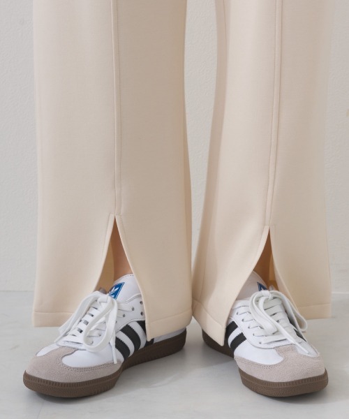 OMNES(オムネス)の「ソフトポンチフロントスリットパンツ 花粉リリース付(その他パンツ・レディース・ブラック/ベージュ・FREE)」の9枚目の写真