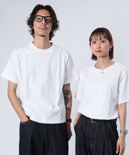 FFEIN(フェイン)の「【8色展開/2枚セット】リブ幅で選ぶ2スタイルパック短丈TEE 綿100%コーマ糸(Tシャツ/カットソー・メンズ・ブラック/アッシュグレー/レモンイエロー/ダークグリーン/ネイビー/ロイヤルブルー/ホワイト/レッド・SMALL/MEDIUM/LARGE)」の17枚目の写真