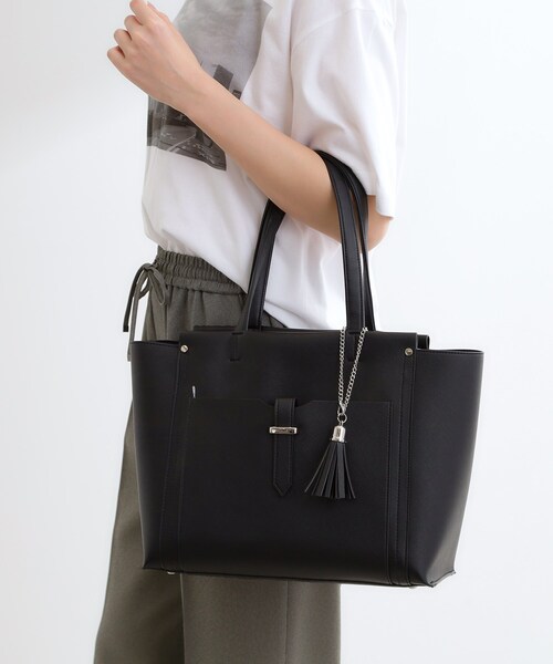 Reflect（リフレクト）の「【たっぷり収納！／通勤におすすめ】’26春夏毎日バッグ（トートバッグ・レディース・ナチュラル/ブラック/ピンク・00）」の4枚目の写真