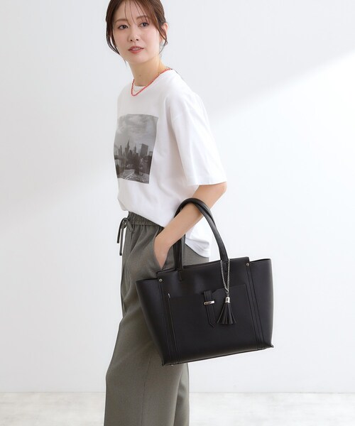 Reflect（リフレクト）の「【たっぷり収納！／通勤におすすめ】’26春夏毎日バッグ（トートバッグ・レディース・ナチュラル/ブラック/ピンク・00）」の5枚目の写真