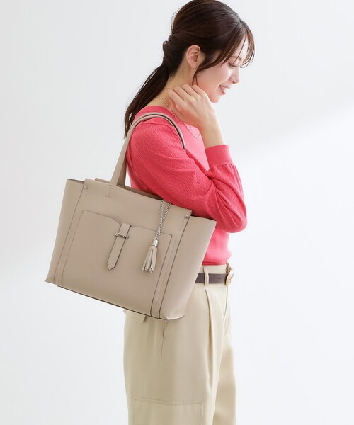 Reflect（リフレクト）の「【たっぷり収納！／通勤におすすめ】’26春夏毎日バッグ（トートバッグ・レディース・ナチュラル/ブラック/ピンク・00）」の12枚目の写真