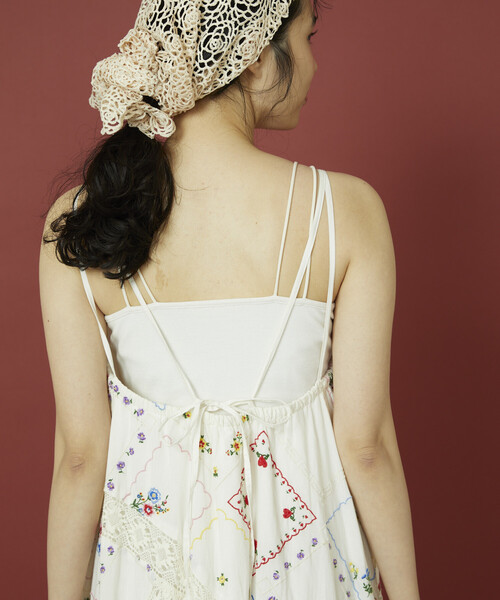 Freada（フリーダ）の「Freada/フリーダ フラワーハンカチ刺繍キャミドレス（ワンピース・レディース・ホワイト/ブラック・ONE SIZE）」の19枚目の写真