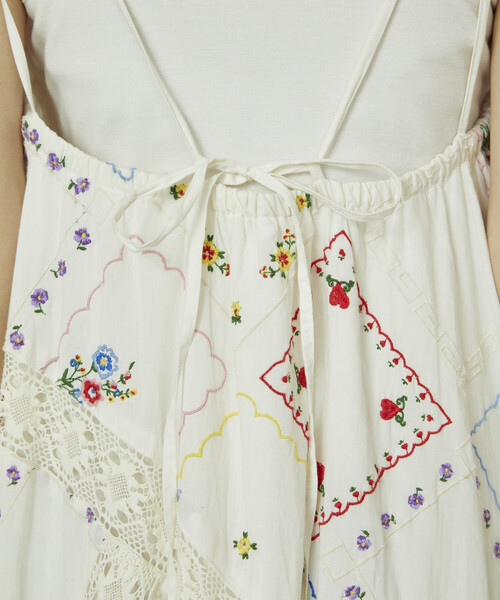 Freada（フリーダ）の「Freada/フリーダ フラワーハンカチ刺繍キャミドレス（ワンピース・レディース・ホワイト/ブラック・ONE SIZE）」の20枚目の写真