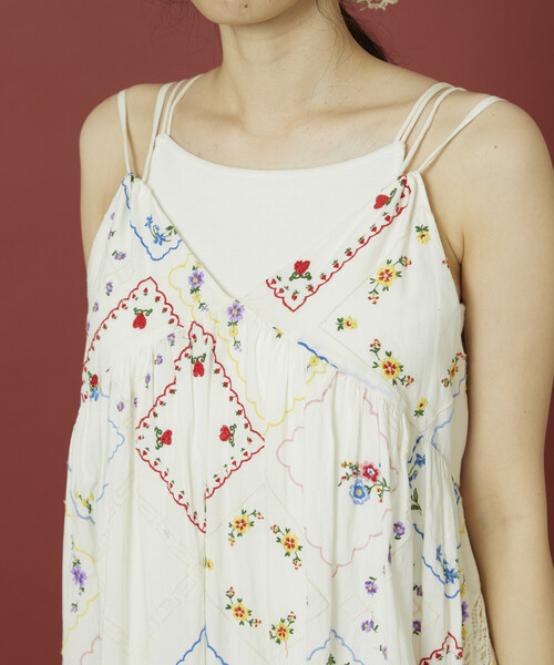 Freada（フリーダ）の「Freada/フリーダ フラワーハンカチ刺繍キャミドレス（ワンピース・レディース・ホワイト/ブラック・ONE SIZE）」の21枚目の写真