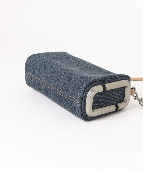 MARC JACOBS(マークジェイコブス)の「DENIM SUEDE SNAPSHOT/ザ デニム スエード スナップショット ショルダーバッグ(ショルダーバッグ・レディース・ブルー系その他・ONE SIZE)」の6枚目の写真