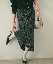 UNTITLED（アンタイトル）の「【セットアップ可/後ろウエストゴム】ランダムドットスカート（スカート）」