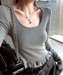 Vipoa（ヴィポア）の「フリルショート丈トップス（Tシャツ/カットソー）」