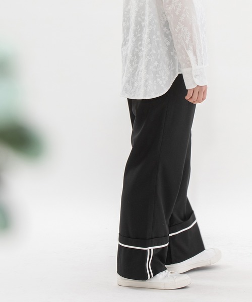 nop de nod(ノップドゥノッド)の「TRサージロールアップパイピングパンツ(その他パンツ・レディース・ダークグレー/ブラック/ネイビー・3)」の5枚目の写真