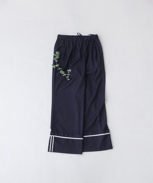 nop de nod(ノップドゥノッド)の「TRサージロールアップパイピングパンツ(その他パンツ・レディース・ダークグレー/ブラック/ネイビー・3)」の12枚目の写真