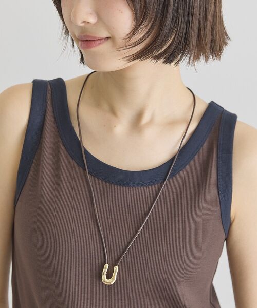 AMERICAN HOLIC（アメリカンホリック）の「ホースシュー トップ ネックレス（ネックレス・レディース・ブラック/ブラウン・FREE）」の5枚目の写真