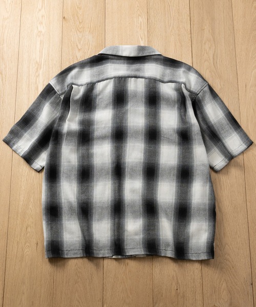 JOHN'S CLOSET(ジョンズクローゼット)の「【a】オンブレチェック ボックスシルエット オープンカラー半袖シャツ(シャツ/ブラウス・メンズ・ブラック/ブルー/ホワイト・MEDIUM/LARGE)」の9枚目の写真