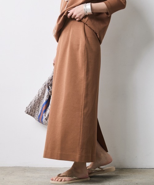 CHIC STYLE(シックスタイル)の「ダンボールカットソータイトスカート<大きいサイズ有>シックスタイル(スカート・レディース・ブラック/モカ・M/L/LL/3L/4L/5L)」の11枚目の写真