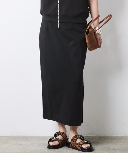 CHIC STYLE(シックスタイル)の「ダンボールカットソータイトスカート<大きいサイズ有>シックスタイル(スカート・レディース・ブラック/モカ・M/L/LL/3L/4L/5L)」の21枚目の写真