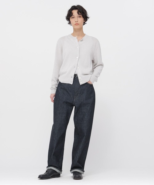 MARGARET HOWELL(マーガレットハウエル)の「TWISTED LINEN COTTON(カーディガン/ボレロ・レディース・ライトグレー/ブラック・2)」の9枚目の写真