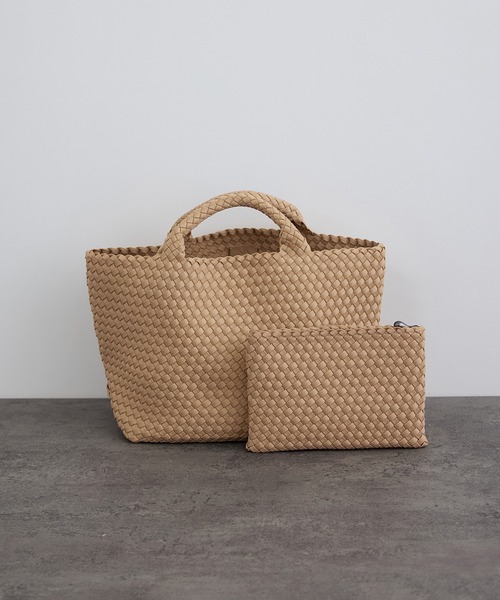 SALON adam et rope'（サロン アダム エ ロペ）の「【NAGHEDI（ナゲディ）】ST BARTHS medium TOTE(seasonal)（トートバッグ・レディース・ベージュ系その他/スミクロ・FREE）」の3枚目の写真