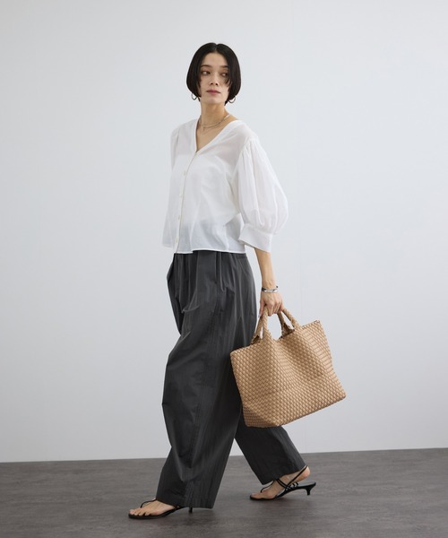 SALON adam et rope'（サロン アダム エ ロペ）の「【NAGHEDI（ナゲディ）】ST BARTHS medium TOTE(seasonal)（トートバッグ・レディース・ベージュ系その他/スミクロ・FREE）」の5枚目の写真