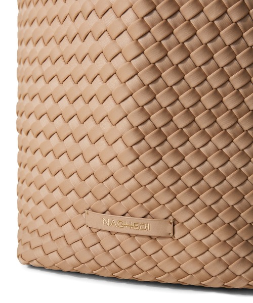 SALON adam et rope'（サロン アダム エ ロペ）の「【NAGHEDI（ナゲディ）】ST BARTHS medium TOTE(seasonal)（トートバッグ・レディース・ベージュ系その他/スミクロ・FREE）」の8枚目の写真