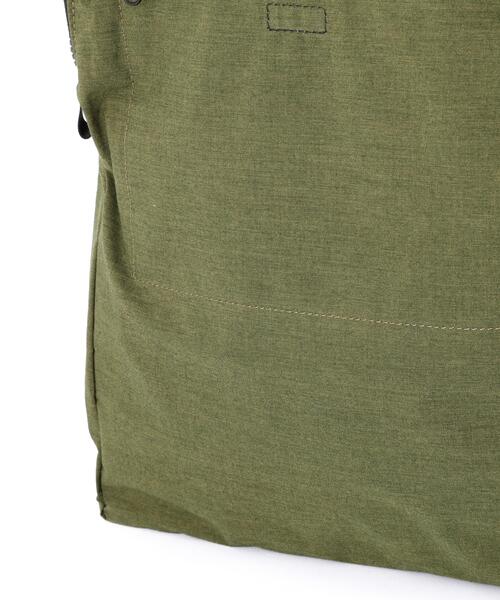 MHL.(エムエイチエル)の「STANDARD SUPPLY FOR MHL.(バックパック/リュック・レディース・ブラック/カーキ・FREE)」の14枚目の写真