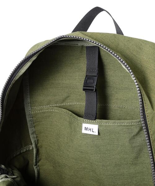 MHL.(エムエイチエル)の「STANDARD SUPPLY FOR MHL.(バックパック/リュック・レディース・ブラック/カーキ・FREE)」の19枚目の写真