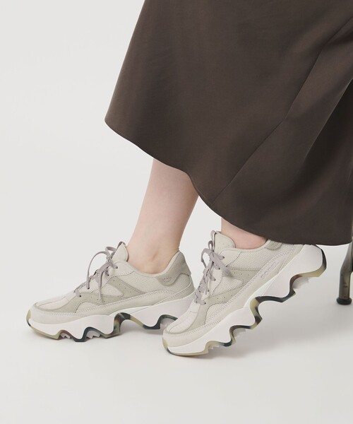 SOREL(ソレル)の「<SOREL> キネティックアレイ(スニーカー・レディース・オフホワイト/ブラック・US7/US5.5/US6/US8)」の3枚目の写真