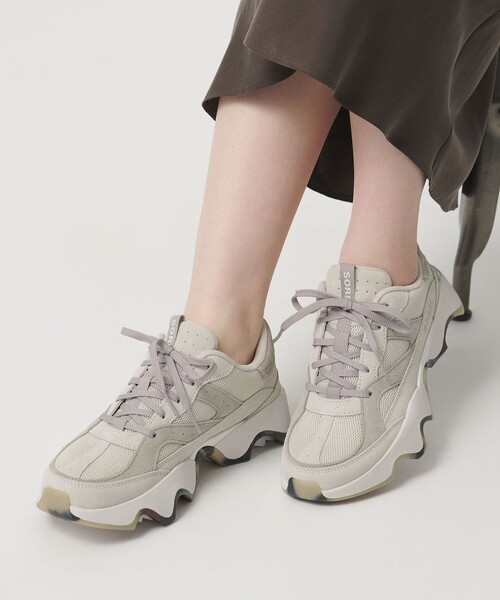 SOREL(ソレル)の「<SOREL> キネティックアレイ(スニーカー・レディース・オフホワイト/ブラック・US7/US5.5/US6/US8)」の4枚目の写真