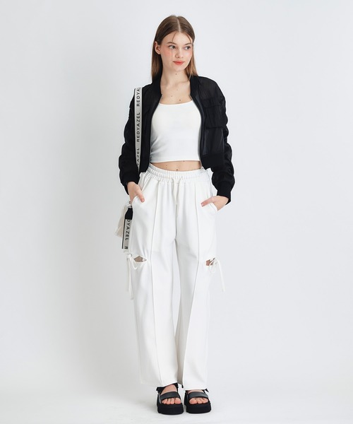 REDYAZEL（レディアゼル）の「ギャザーシアーショートブルゾン（ブルゾン・レディース・キナリ/ブラック/ホワイト・FREE）」の16枚目の写真