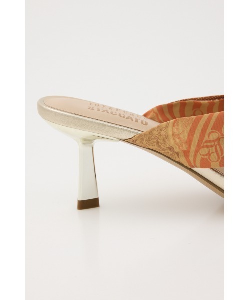 STACCATO（スタッカート）の「アスケサリースカーフコンビミュール（サンダル・レディース・ゴールド系その他・22cm/22.5cm/23cm/23.5cm/24cm/24.5cm）」の5枚目の写真
