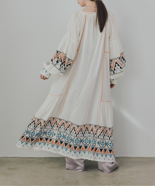 Pqran（クラン）の「カラー刺繍ワンピース（ワンピース・レディース・オフホワイト/ミント/ネイビー・FREE）」の15枚目の写真