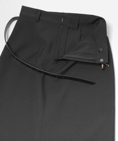 URBAN RESEARCH ROSSO WOMEN（アーバンリサーチ　ロッソ）の「ベルト付ツイルストレッチスカート（スカート・レディース・ブラック/ホワイト・36/38）」の16枚目の写真