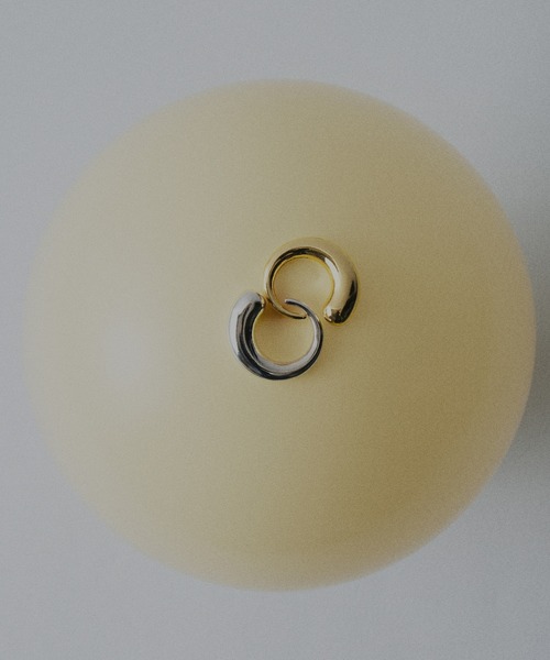 Nothing And Others（ナッシングアンドアザーズ）の「「Nothing And Others/ナッシングアンドアザーズ」Teardrop-Shaped Ring（リング・レディース・ゴールド/シルバー・FREE）」の3枚目の写真