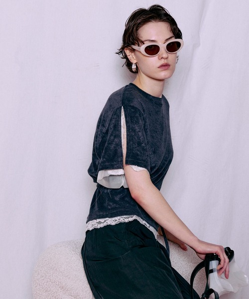 MAISON SPECIAL（メゾンスペシャル）の「2WAY Lace Trim Pile T-Shirt/2WAYレーストリムパイルTシャツ（Tシャツ/カットソー・レディース・ホワイト/チャコールグレー/パープル・FREE）」の14枚目の写真