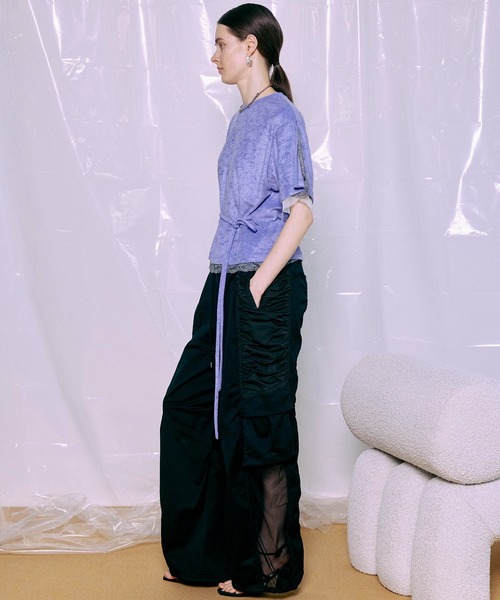 MAISON SPECIAL（メゾンスペシャル）の「2WAY Lace Trim Pile T-Shirt/2WAYレーストリムパイルTシャツ（Tシャツ/カットソー・レディース・ホワイト/チャコールグレー/パープル・FREE）」の5枚目の写真
