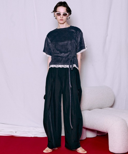 MAISON SPECIAL（メゾンスペシャル）の「2WAY Lace Trim Pile T-Shirt/2WAYレーストリムパイルTシャツ（Tシャツ/カットソー・レディース・ホワイト/チャコールグレー/パープル・FREE）」の8枚目の写真