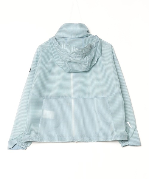 AIGLE(エーグル)の「超軽量 撥水 UVカット ストライプ エクストラライト フーディジャケット(ナイロンジャケット・レディース・ブルー/ホワイト・S/L/M/XS)」の4枚目の写真