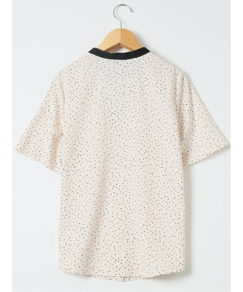 m.f.editorial(エムエフエディトリアル)の「【UVカット ウォッシャブル】m.f.エディトリアル レディース ドット柄 配色 バンドカラー 比翼 半袖 ブラウス(シャツ/ブラウス・レディース・アイボリー/ブラック・MEDIUM/LARGE)」の3枚目の写真