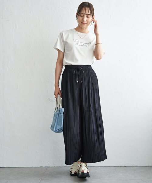 ikka(イッカ)の「【雑誌InRed6月号掲載】さらっとプリーツワイドパンツ【親子コーデ】(その他パンツ・レディース・ブラック/オレンジ/チャコール/ダークネイビー/グリーン/グレイッシュベージュ・M/L/S)」の14枚目の写真
